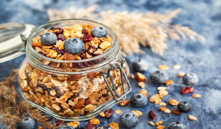 Granola w słoiku